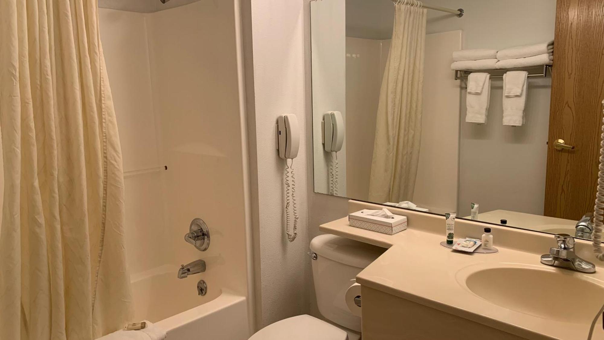 Fairbridge Inn And Suites - Miles City Ruang foto