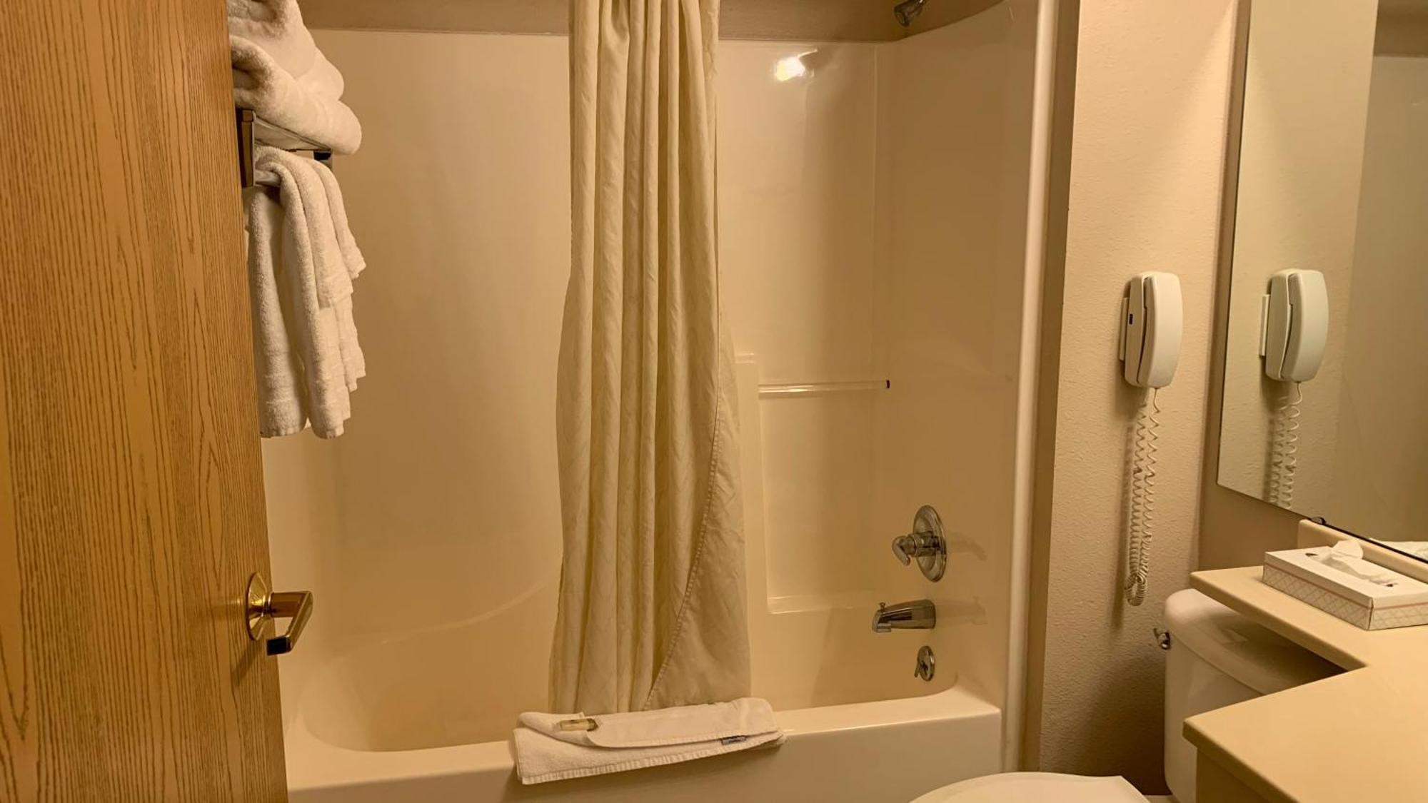 Fairbridge Inn And Suites - Miles City Ruang foto