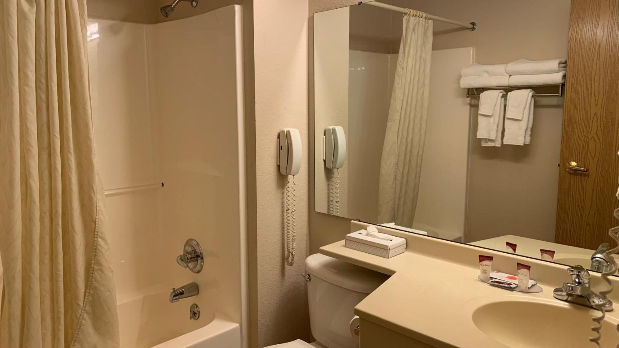 Fairbridge Inn And Suites - Miles City Ruang foto