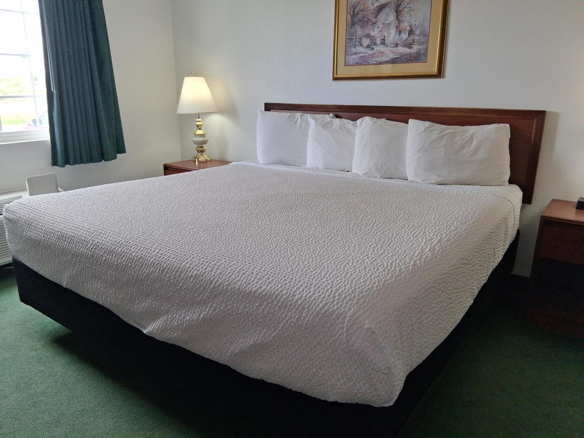 Fairbridge Inn And Suites - Miles City Bagian luar foto