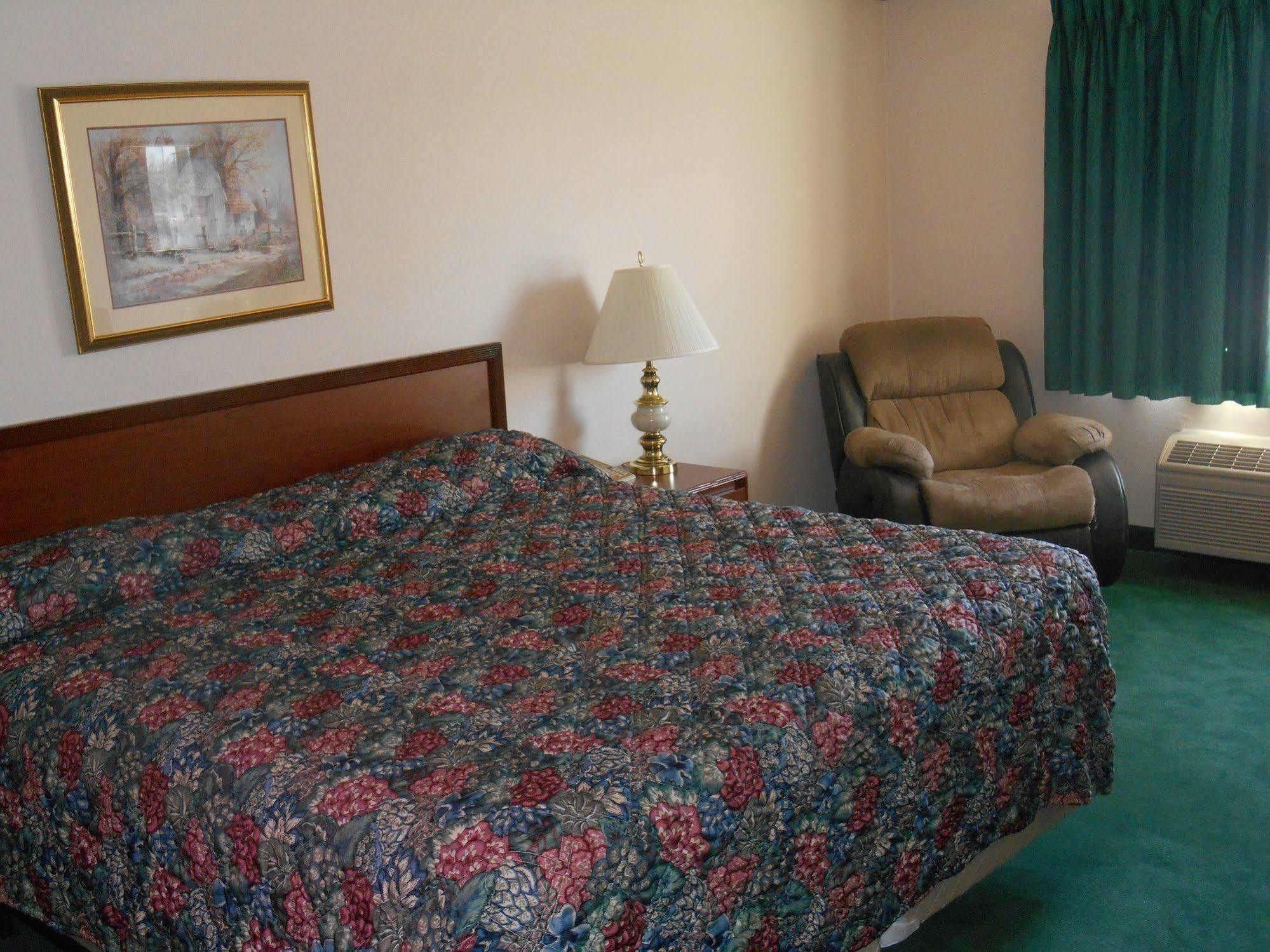 Fairbridge Inn And Suites - Miles City Bagian luar foto