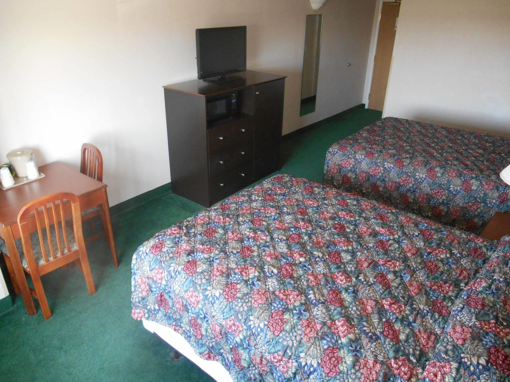 Fairbridge Inn And Suites - Miles City Bagian luar foto